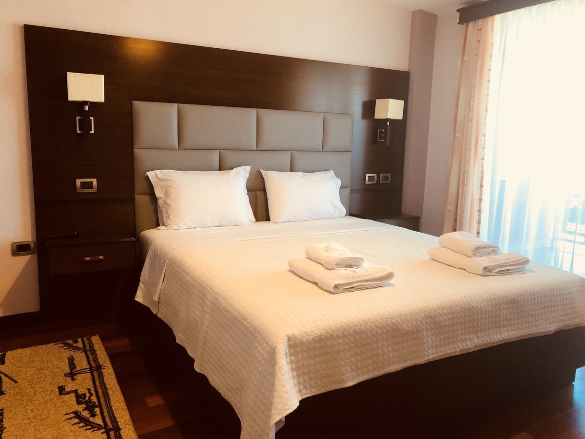 Hotel Lyhnidas Udenisht Ngoại thất bức ảnh